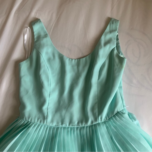 Daisy Shoppe Women’s Mint Green Poofy Mini Dress - Picture 3 of 7